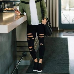 ZYIA Black Slash Luxe size 4